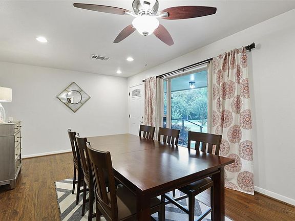 5th image of 3517 Burlingdell Ave