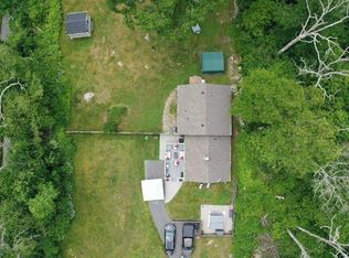 1939 Crandall Rd, Tiverton, RI 02878