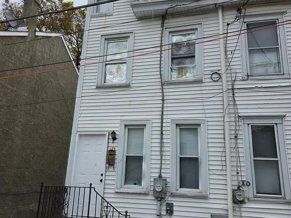 128 Exton Ave, Trenton, NJ 08618