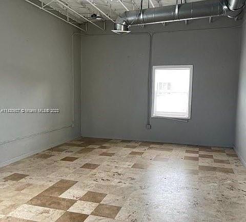 4th image of 1164 Normandy Dr #2