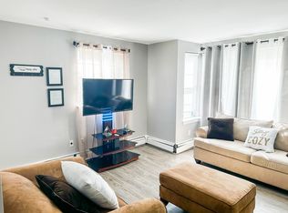 543 Glenview St FLOOR 2, Philadelphia, PA 19111