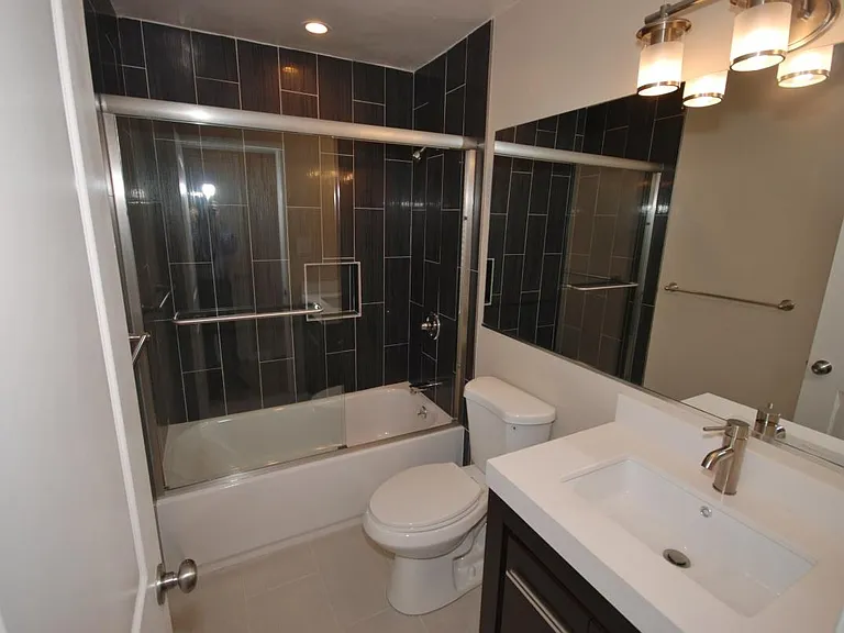 385 Talbot Ave #12A — Photo 7