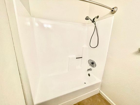 4th image of 2954-2944 F St #44-08