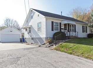 87 33rd Ave SW, Cedar Rapids, IA 52404