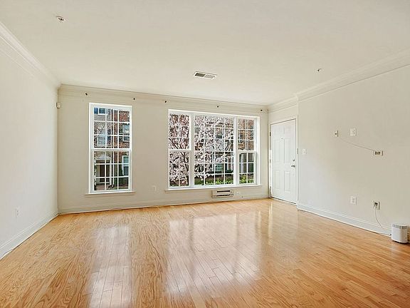 3rd image of 22937 Spicebush Dr #1471