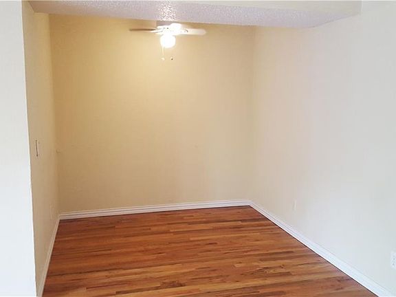4th image of 8560 Park Ln #123