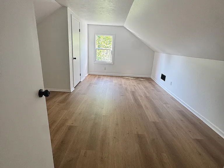 3805 Claybourne Rd — Photo 9