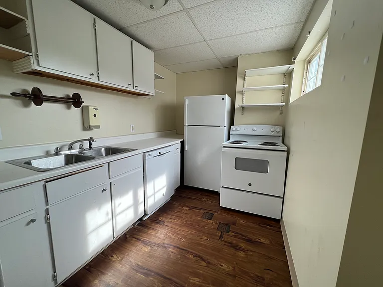 382 Forest Ave — Photo 23