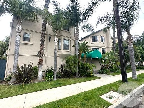 2nd image of 1130 Newport Ave #209