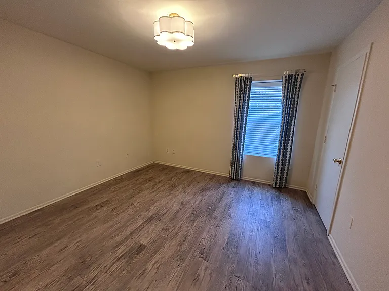 Forestbrook Apartments — Photo 31