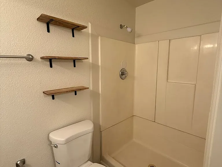 2539 Ashfork Ave — Photo 12