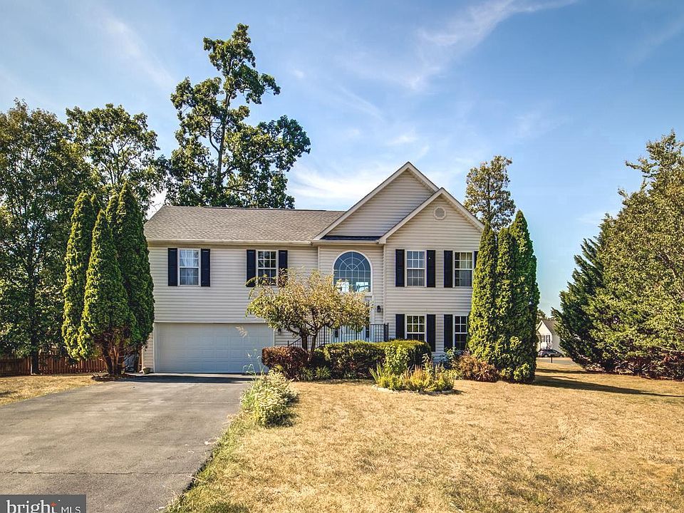 1st image of 141 Churchill Dr