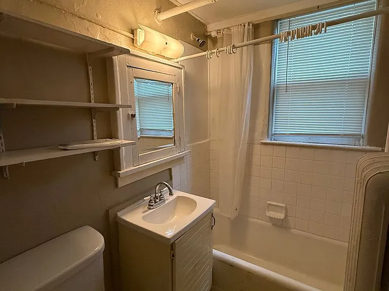 1509 Randolph Ave — Photo 7