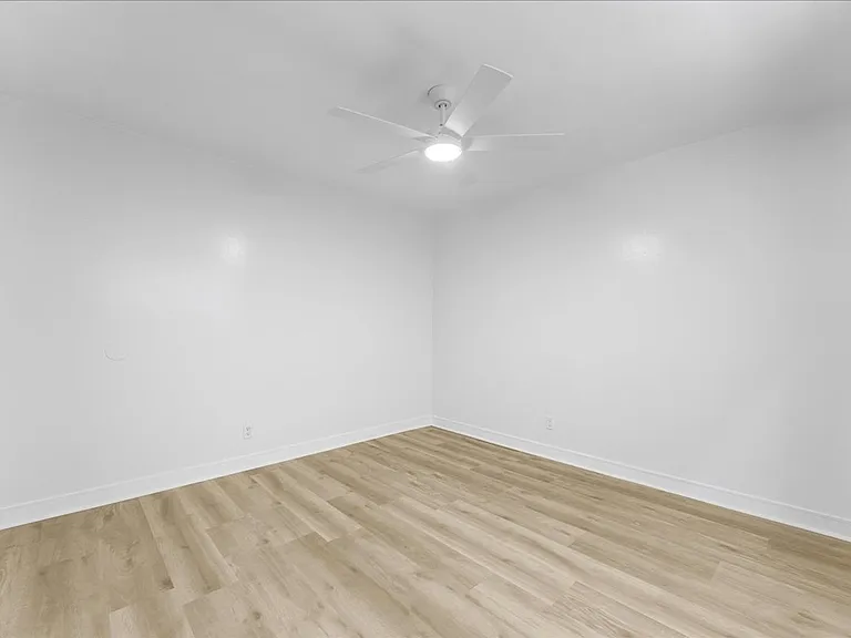 3905 S Stevely Ave #9 — Photo 4