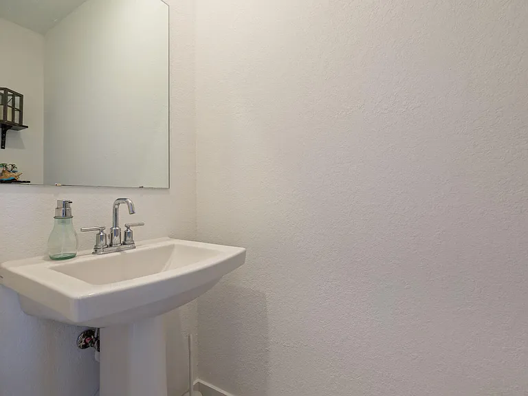 1014 SE 23rd Ave #1014 — Photo 8