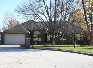 5106 S La Fontaine Ave, Springfield, MO 65810