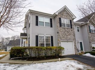 109 Huntteam Ln, West Chester, PA 19382