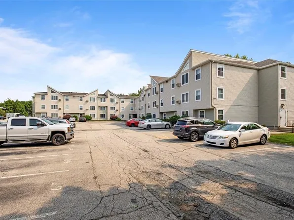 200 Woodlawn Ave APT 317, North Providence, RI 02904