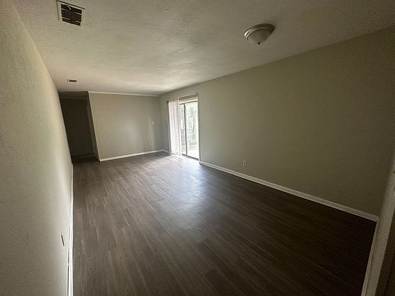 3rd image of 2359 Claremont Ln APT A