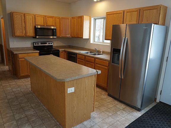 3rd image of 5387 Wild Rose Ln NW