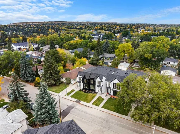 420 S 32nd Ave NW, Calgary, AB T2M 2P9