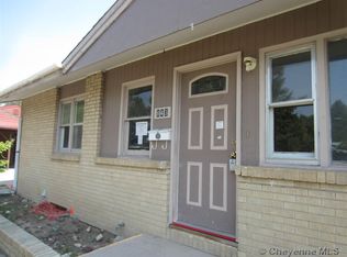 843 Hillcrest Rd, Cheyenne, WY 82001