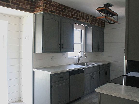 Who loves shiplap?!