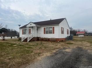 103 Moseley St, La Crosse, VA 23950