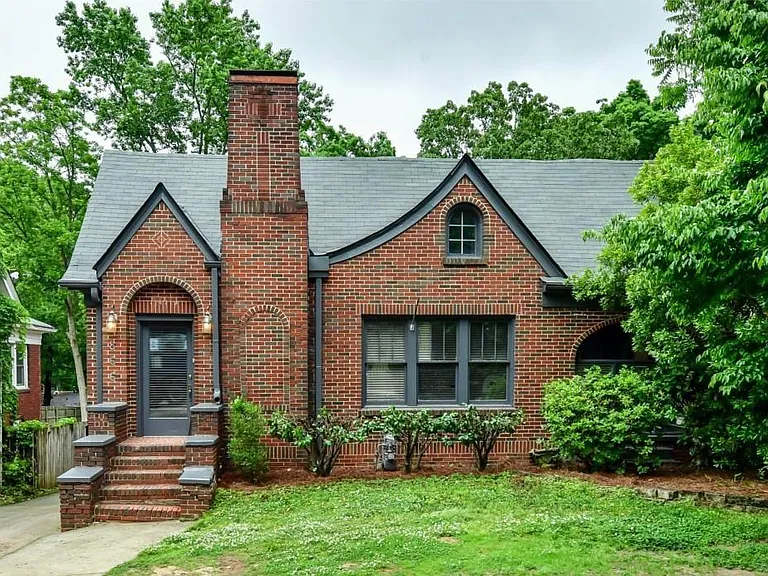 Fully restored historic Tudor property less than 1 mile to East Atlanta Village