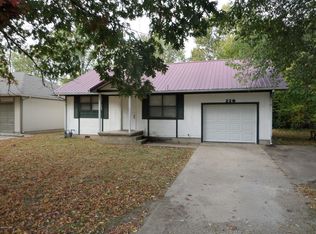 220 N Adams Ave, Joplin, MO 64801