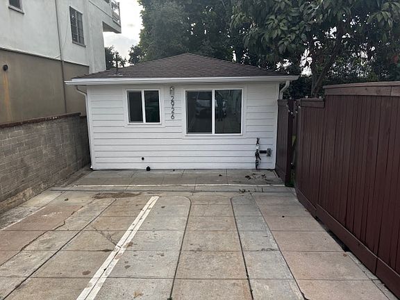 2nd image of 2926 1st Ave
