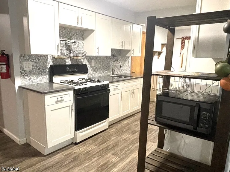2 Gilbert Ave — Photo 3