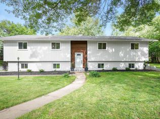 3244 S Bellhurst Ct, Springfield, MO 65804