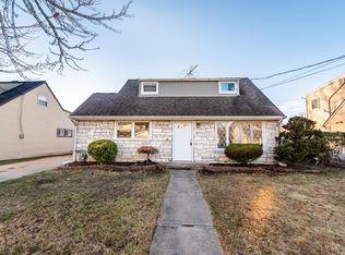 5 Patton Dr, Sayreville, NJ 08872