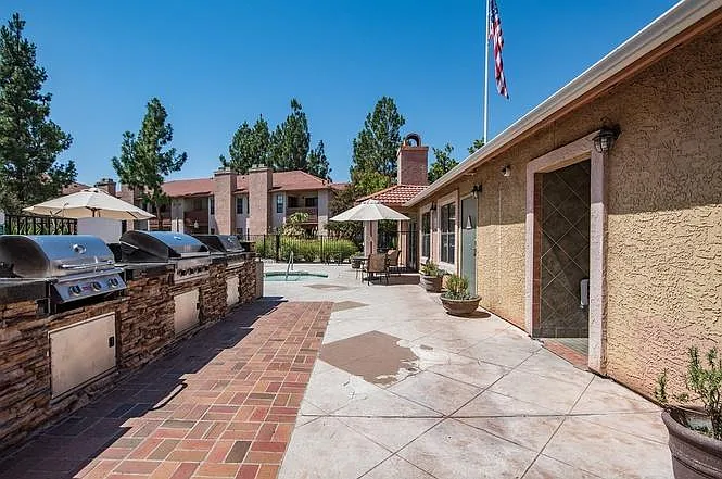 12079 Alta Carmel Ct — Photo 21