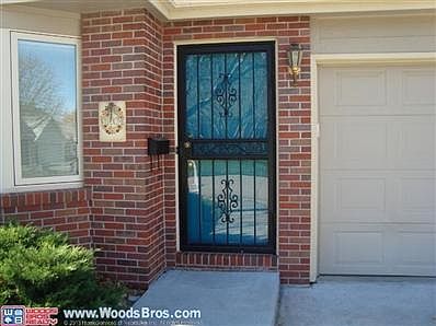 2nd image of 3341 Glenhaven Pl