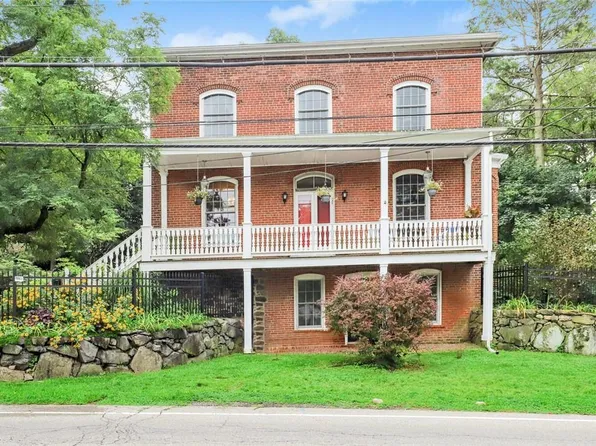 96 Dutch Street, Montrose, NY 10548