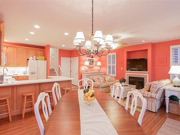 3rd image of 4309 Asbury Ave APT 1