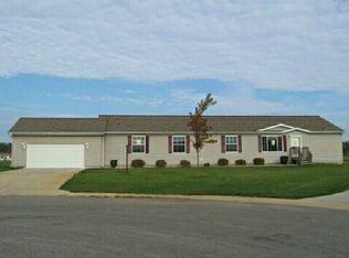 1152 E Lantern Rd N, Warsaw, IN 46582