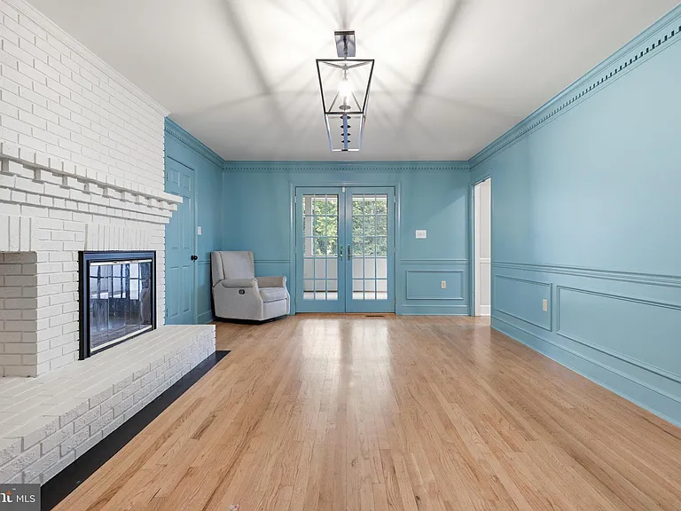 6817 Jeremiah Ct — Photo 15