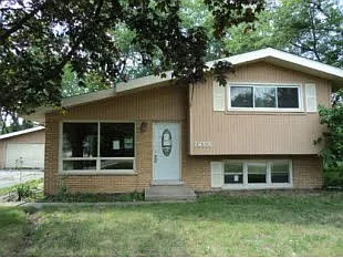 2N306 Prairie Ave photo 1
