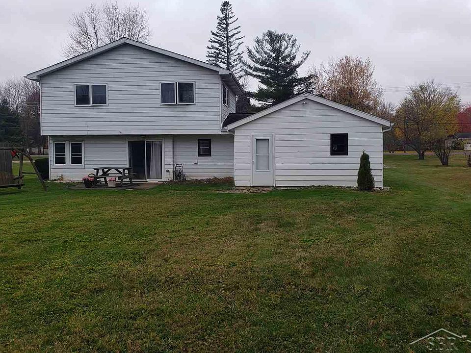 2nd image of 1281 S River Rd