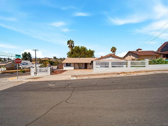 5th image of 206 Los Reyes Dr