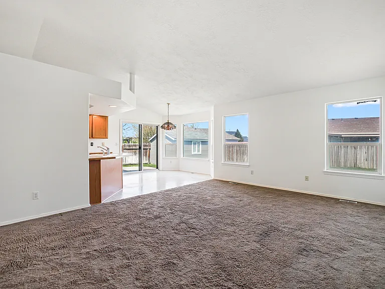 658 N Katie Way — Photo 8
