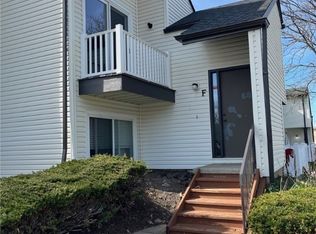 9036 Portage Pointe Dr, Streetsboro, OH 44241
