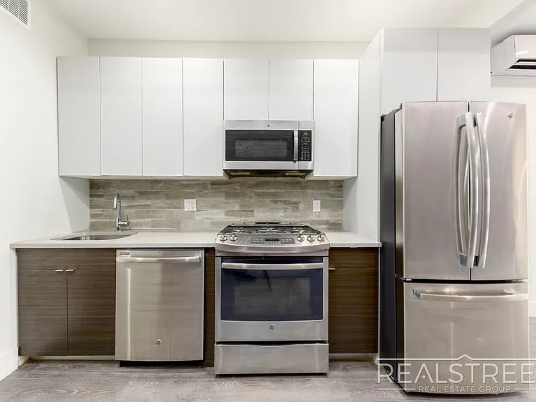 479 Hicks St #4R — Photo 3
