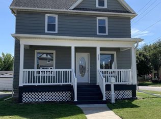 325 W Maple Ave, Beaver Dam, WI 53916