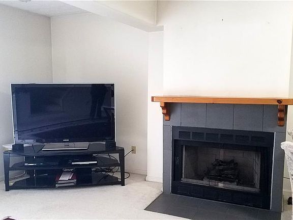 4th image of 16355 Emerald Point #6355