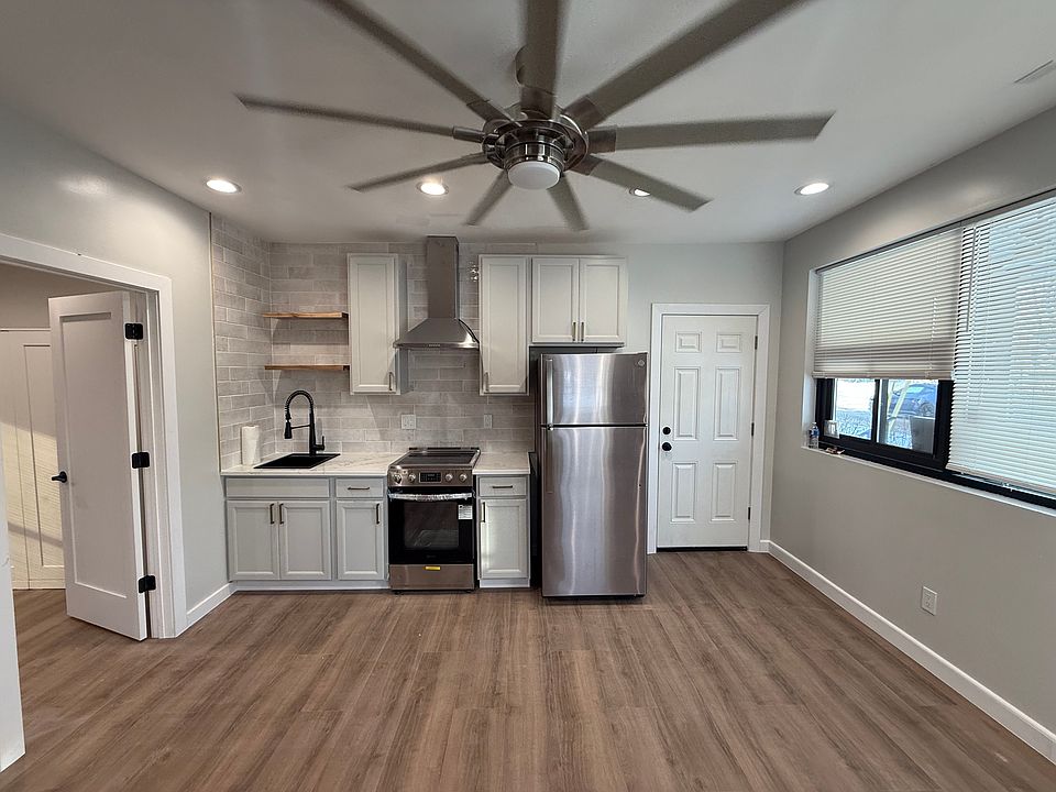1st image of 29 Demarest Ave Floor 1