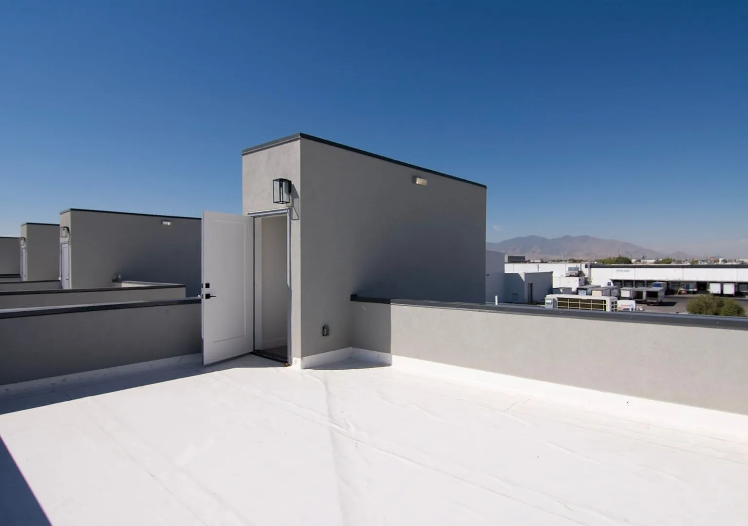 Central Heights Townhomes — Photo 4